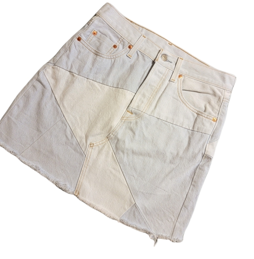 Levi's Premium Patchwork Light Wash High-Waisted … - image 3